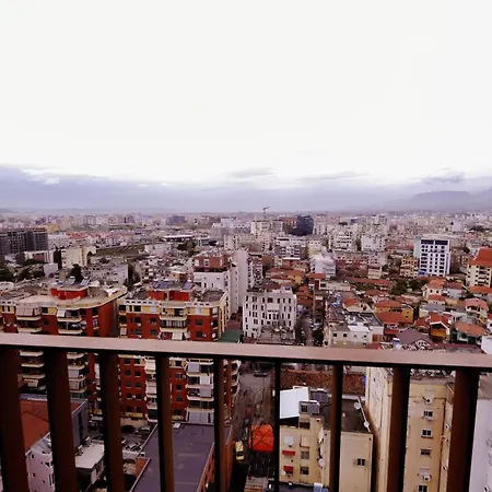 公寓 Albania Haven 15b
